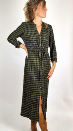 nice-things-jurk-crinkle-checks-black