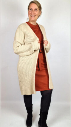 de-reuver-vest-dean-beige-cissi-ich-selma-jurk-agneta-rust