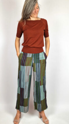 nice-things-broek-striped-patch-top-square-neck-brown