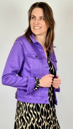 surkana-jurk-black-ecru-cloud9-jacket-zoe-passion