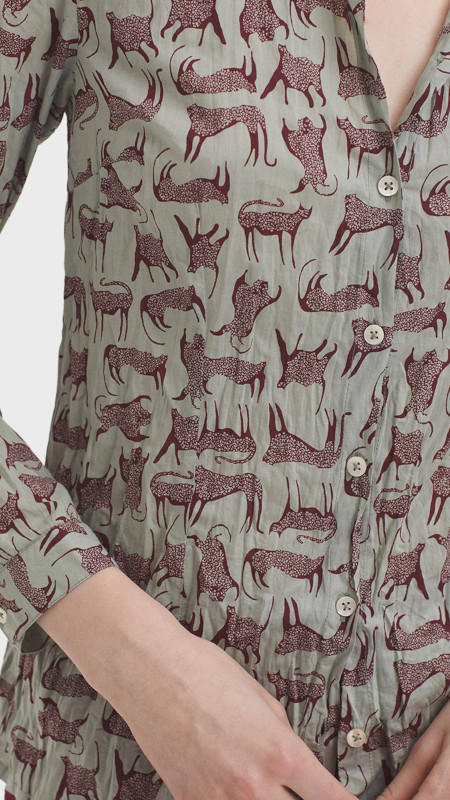 nice-things-blouse-feline