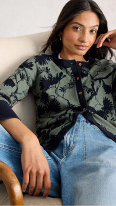 white-stuff-vest-lulu-green-navy