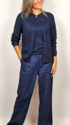 zilch-top-vest-fancy-knit-nice-things-broek-denim-pleats-dark-blue